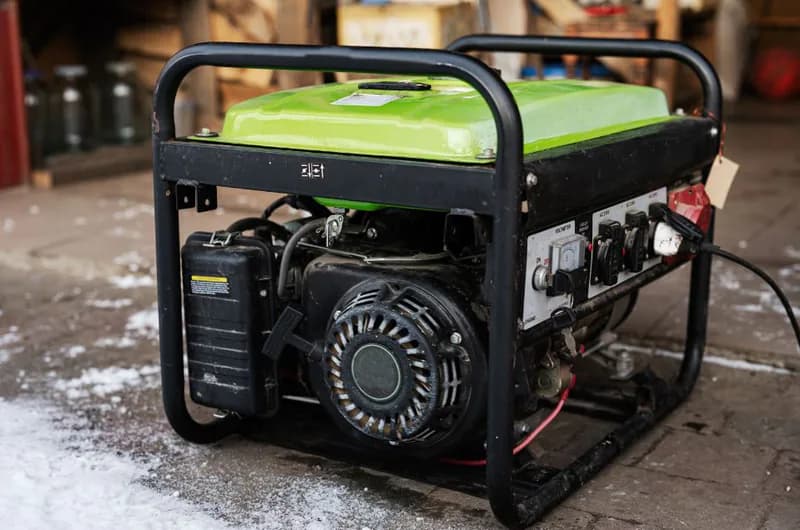 Portable generator for temporary backup power