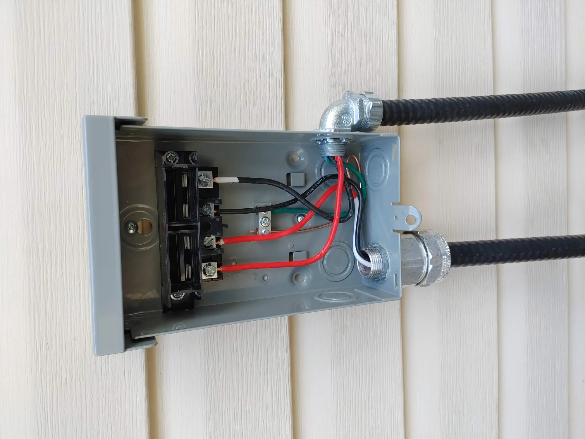 Simple residential electrical installation