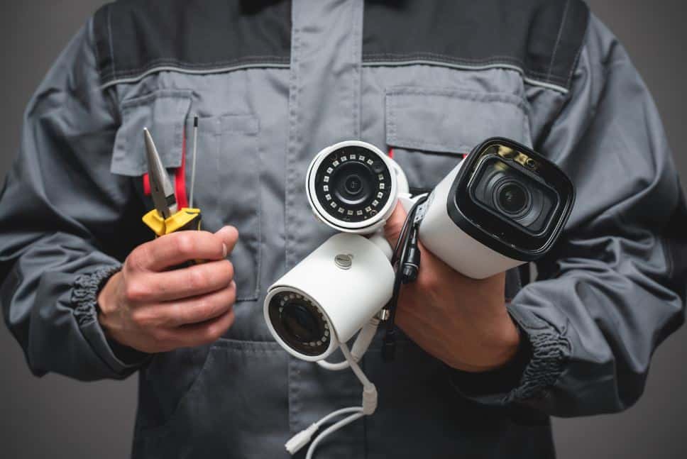 Comparing Wireless and Wired Security Cameras